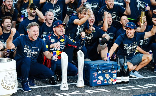 F1 một năm nhìn lại: Red Bull và những kỷ lục vô tiền khoáng hậu