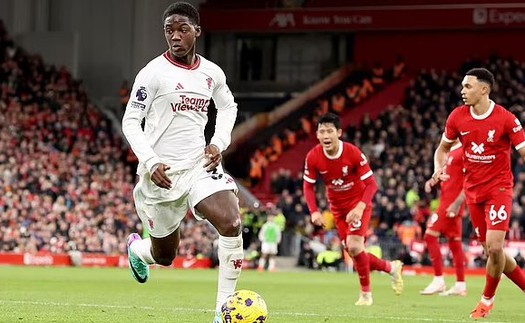 Kobbie Mainoo nhận 'mưa' lời khen với màn trình diễn đỉnh cao trước Liverpool