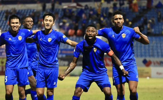 V-League: Mở đường 'thoát ngược, lên xuôi'