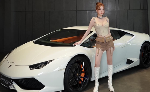 Hot girl Buôn Ma Thuột chi tiền tỷ sắm siêu xe Lamborghini Huracan nhân dịp lễ Tình nhân