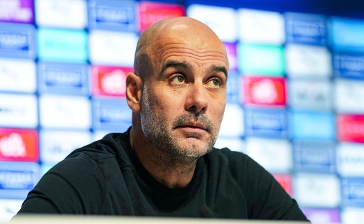 Guardiola xin lỗi Gerrard, tự nhận 'ngu ngốc' sau phát biểu về tình huống trượt chân năm 2014