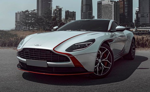 Cứ hơn 2.000km mất hơn 1 tỷ đồng là cách tính giá chiếc Aston Martin DB11 này 