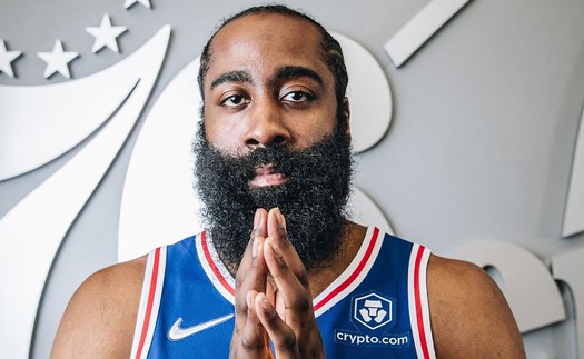 Hành động đầy ý nghĩa của James Harden với nam sinh viên sống sót thần kỳ sau vụ xả súng tại Mỹ