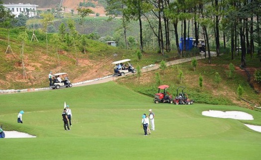 Truy thu hơn 8 tỷ đồng Tập đoàn FLC sử dụng nước trái phép để tưới cỏ sân golf