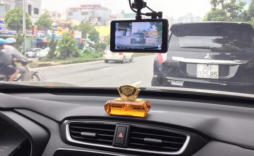 Chữ và nghĩa: Camera hành trình và tên lửa hành trình