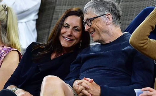 Tỷ phú Bill Gates hẹn hò sau 2 năm ly hôn, bất ngờ với chân dung bạn gái mới