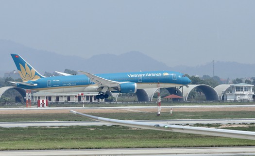 Cục Hàng không Việt Nam yêu cầu báo cáo vụ tiếp viên Vietnam Airlines bị bắt vì nghi xách ma túy