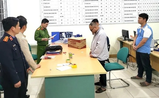 Hòa Bình: Khởi tố Giám đốc cùng 2 cán bộ Trung tâm đào tạo và sát hạch lái xe cơ giới đường bộ
