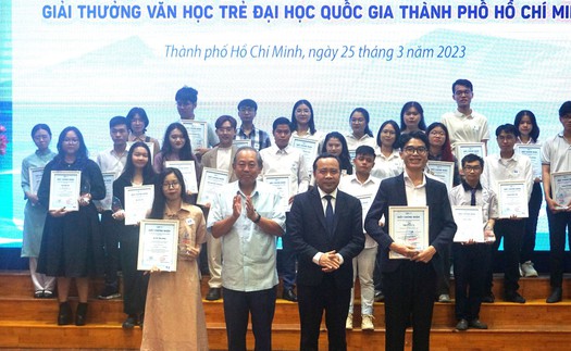 Trao Giải thưởng Văn học trẻ dành cho sinh viên toàn quốc