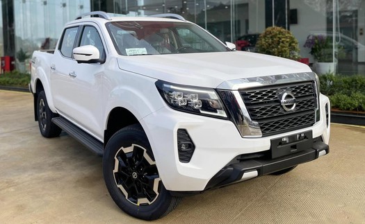 Nissan Navara giảm sâu chưa từng thấy: Giá thấp nhất chỉ còn 634 triệu đồng, gồng mình đấu Ford Ranger