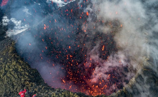 Nga: Núi lửa phun trào tại Kamchatka, tro bụi cao tới 10.000m