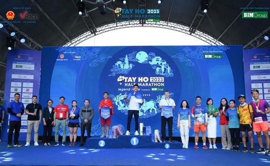 Giải chạy Tay Ho Half Marathon 2023 gây ấn tượng