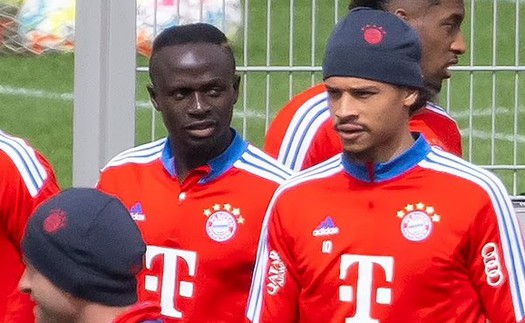 Mane bị Bayern treo giò và trừ lương vì đánh đồng đội, đối diện tương lai bất định