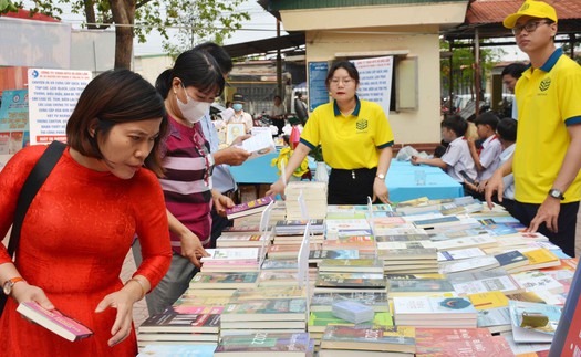 Góc nhìn 365: Nhậu nhiều, đọc ít, vì sao?