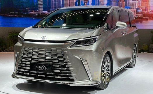 Ra mắt Lexus LM 2024: Mặt trước 3D kiểu RX, đầy đủ TV, tủ lạnh cho chủ tịch, điều hoà đo thân nhiệt từng bộ phận cơ thể người