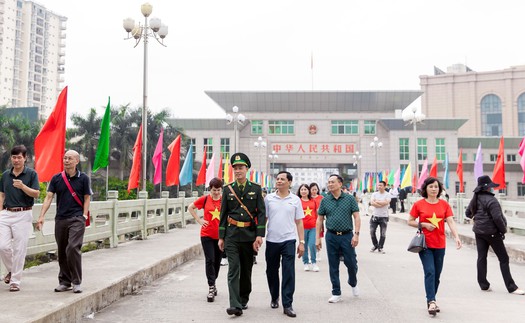 Cửa khẩu quốc tế Móng Cái trên đà hồi phục
