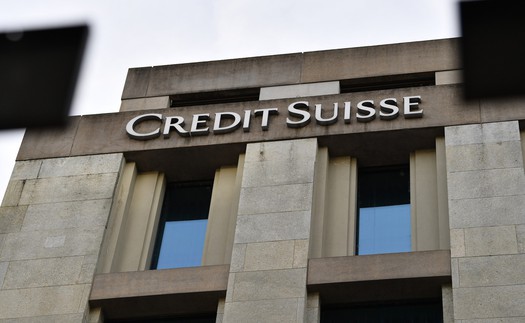 Credit Suisse tiếp tục bị kiện