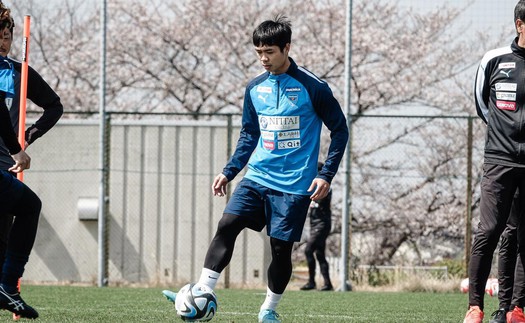 Yokohama FC thua đậm 0-5, Công Phượng chưa được chơi phút nào tại J-League