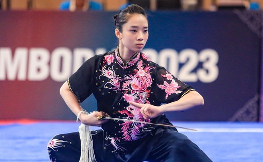 'Nữ hoàng wushu' Dương Thuý Vi đón sinh nhật tuổi 30 với tấm HCV SEA Games 32