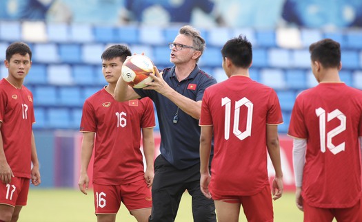 Bóng đá SEA Games ngày 15/5: U22 Việt Nam trở lại sân tập