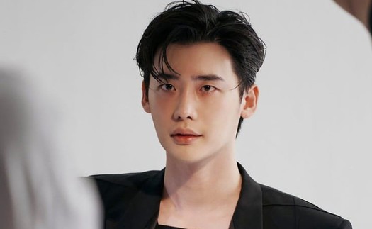 Việt Nam là điểm đến cuối cùng trong fanmeeting tour của mỹ nam xứ Hàn Lee Jong Suk