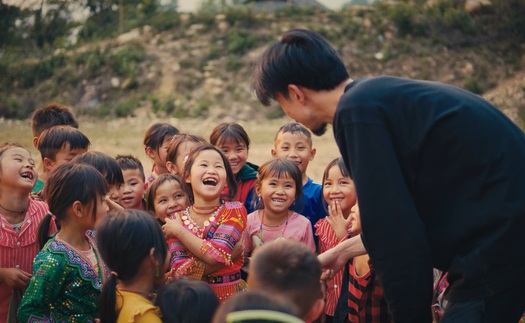 MV 'Nấu ăn cho em': 'Trend' miền núi kiểu… Đen Vâu!