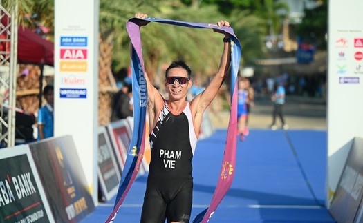 'Siêu nhân' Phạm Tiến Sản trên đường đua Triathlon