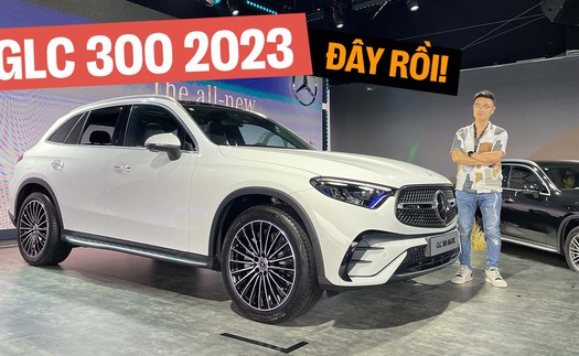 Tôi ngồi thử 2 bản Mercedes GLC 2023 vừa ra mắt Việt Nam: Cách âm tốt hơn hẳn bản cũ, có chi tiết rất hay với giá cao nhất 2,8 tỷ đồng