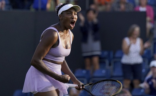 Venus Williams trở lại bùng nổ ở tuổi 43