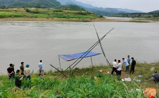 Đã tìm thấy thi thể cháu bé đuối nước trên sông Hồng tại Lào Cai