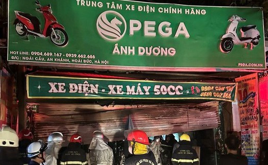 Hà Nội: Cháy cửa hàng kinh doanh xe đạp, xe máy điện làm 3 người tử vong