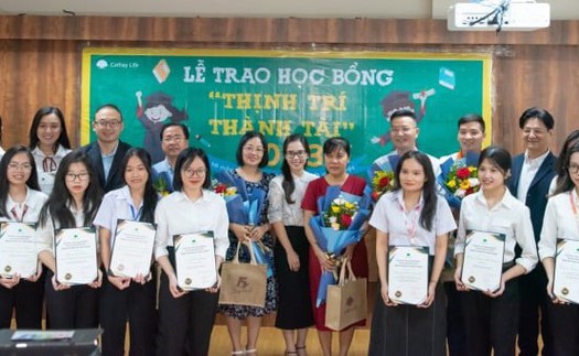 Học bổng “Thịnh trí thành tài cùng Cathay” lần thứ 16