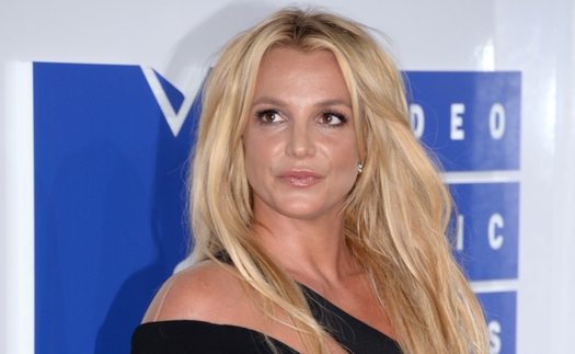 Britney Spears lên tiếng sau tin ly hôn chồng trẻ kém 13 tuổi