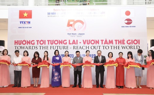 Khai mạc Triển lãm ảnh 'Việt Nam - Nhật Bản: Hướng tới tương lai, vươn tầm thế giới'