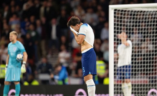 Harry Maguire: 'Nhờ tôi gánh áp lực, đồng đội đã chơi tốt hơn'