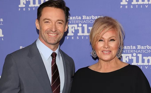 Chuyện tình chị em hiếm có của 'Người Sói' Hugh Jackman và người vợ hơn 13 tuổi