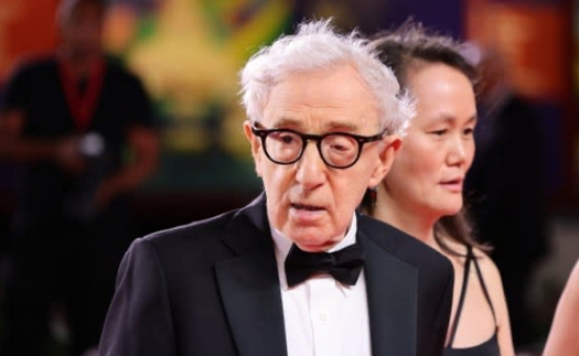 Phim thứ 50 của Woody Allen gây sốt tại Venice