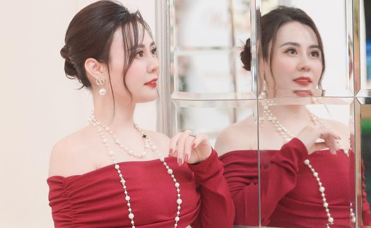 "Hoa hậu 2 nhiệm kỳ" Phan Kim Oanh tất bật những ngày trước Tết