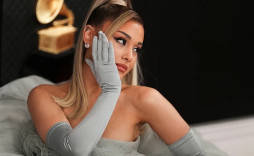 Ariana Grande ra mắt album mới vào tháng 3