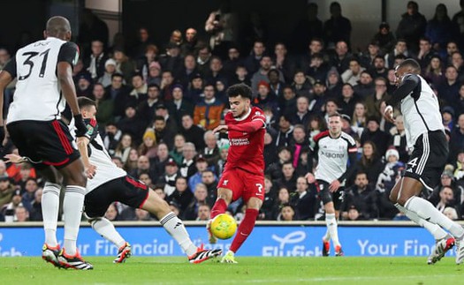 Luis Diaz tỏa sáng, Liverpool giành quyền vào chung kết Cúp Liên đoàn Anh