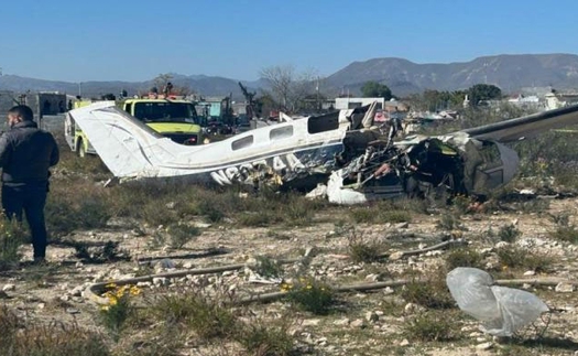 Rơi máy bay chở khách tại Mexico