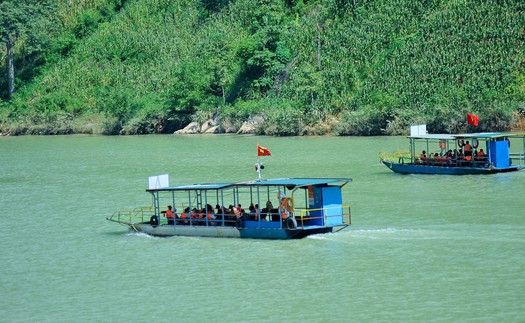 Lấy văn hóa là trọng tâm để phát triển du lịch, xóa đói giảm nghèo