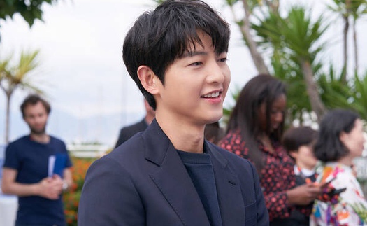 Sự nghiệp của Song Joong Ki khủng hoảng: Từ thất bại phòng vé đến tranh cãi của công chúng