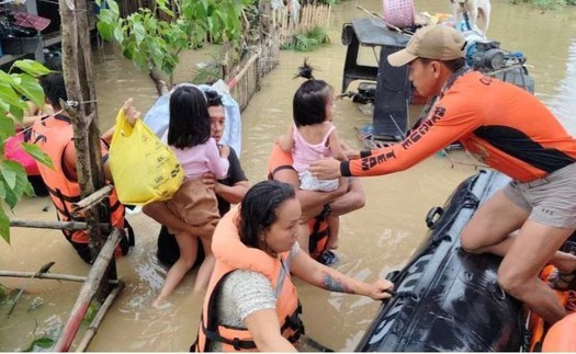 Philippines: Nhiều người mắc kẹt trong nước lũ do bão Trami - Số nạn nhân thiệt mạng tăng lên ít nhất 40 người