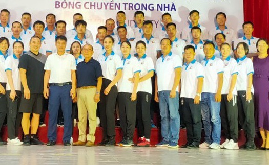 Chủ công bóng chuyền Việt Nam gây chấn động khi xuất ngoại, che mờ cả ngôi sao Đông Nam Á, hưởng mức lương 'khủng'