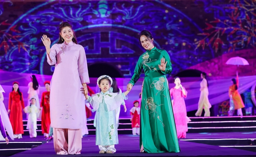 Thanh Hương, Nguyệt Hằng cùng dàn diễn viên VFC tỏa sáng với BST áo dài của Ngọc Hân