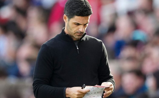 HLV Arteta bị lộ chiến thuật từ sổ tay ghi chép, lộ diện ba bí kíp để đánh bại Southampton