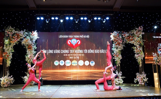 Festival Yoga Thu Hà Nội hướng về đồng bào vùng bão lũ