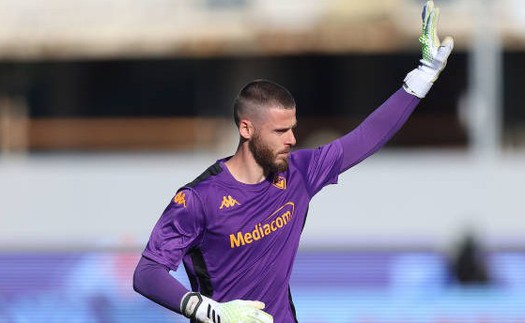 Cựu thủ môn nổi tiếng của MU kiến tạo gây sốt ở Serie A, giúp đội nhà bay cao