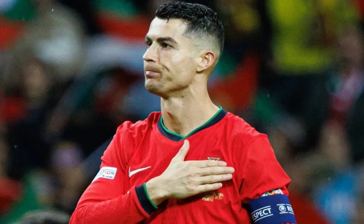 Cristiano Ronaldo hé lộ kế hoạch giải nghệ, ngày buồn nhất có thể không còn xa